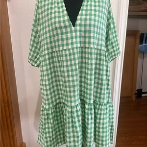 Steve Madden Green and White Gingham V-Neck Tiered Dress
